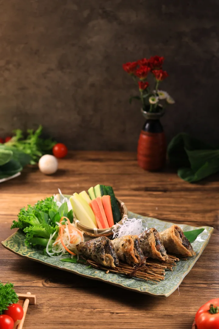 Nem Đàn Hương