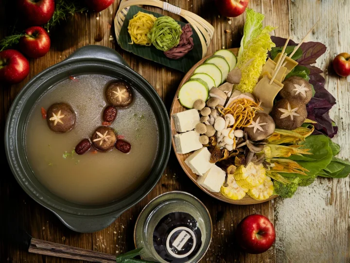 Lẩu Nấm Thập Tam Hương