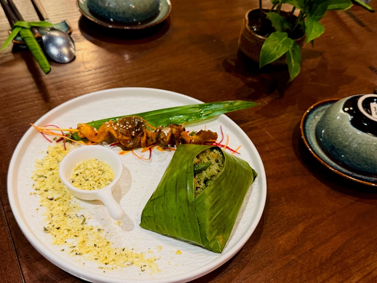 Cơm Trà Tiên Nướng Lá Chuối